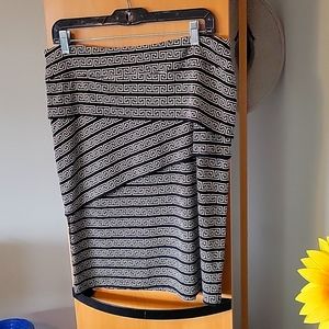 Joseph Ribkoff Black and Cream Asymmetrical Geometric Pencil Skirt